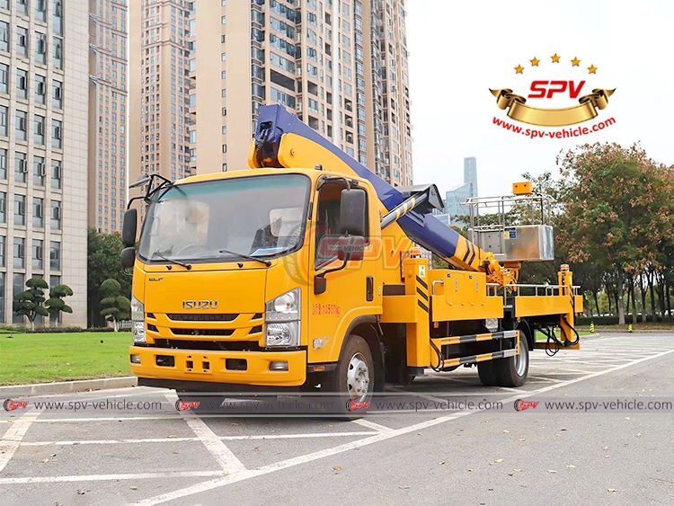 SPV | Telescopic Boom Lift Truck ISUZU - Left Front Side View